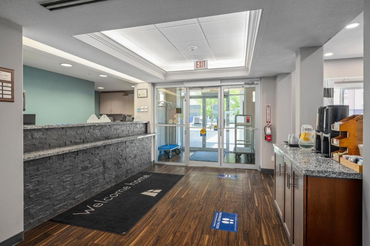 Home Inn Medicine Hat Εξωτερικό φωτογραφία