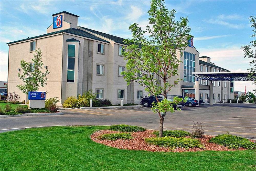 Home Inn Medicine Hat Εξωτερικό φωτογραφία